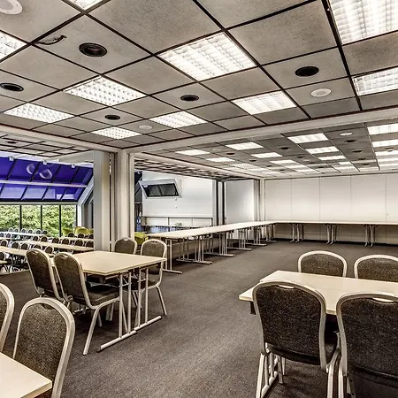 Отель Alstor 3*